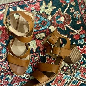 Madewell Tan Leather Buckle Sandals